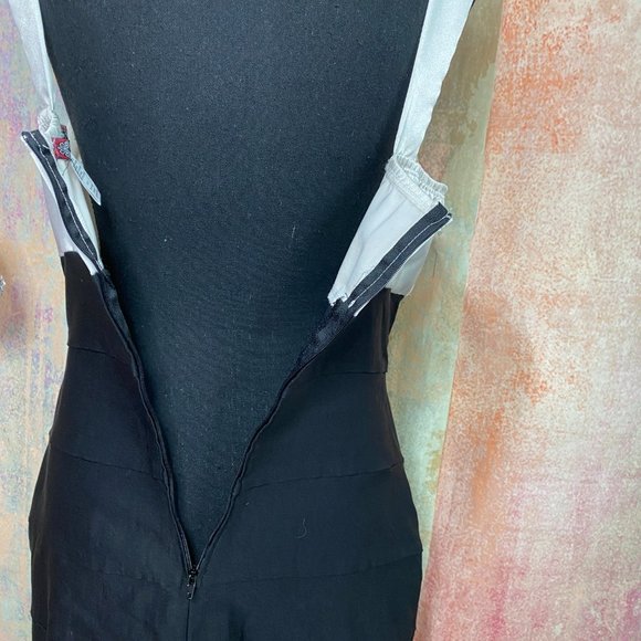 📌Trixxi Form Fitted Cocktail - Party - Homecoming Dress w/ Rich Beaded Neckline - Picture 7 of 13